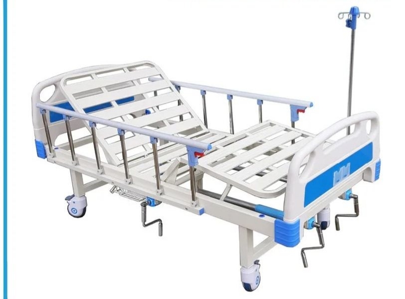 GIƯỜNG Y TẾ 2 TAY QUAY CÓ BÔ VỆ SINH - ZK25