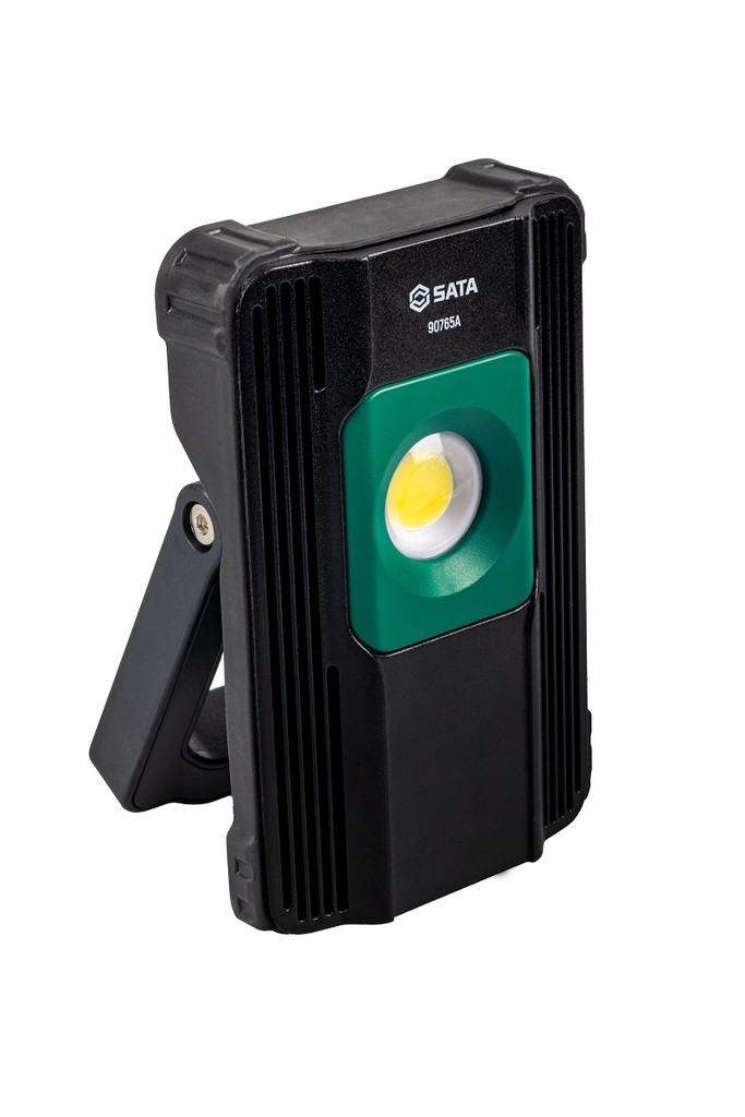 Đèn pin loại cầm tay dạng gấp 1500LM SATA 90765A - WATERPROOF FLOODLIGHT 1500LM