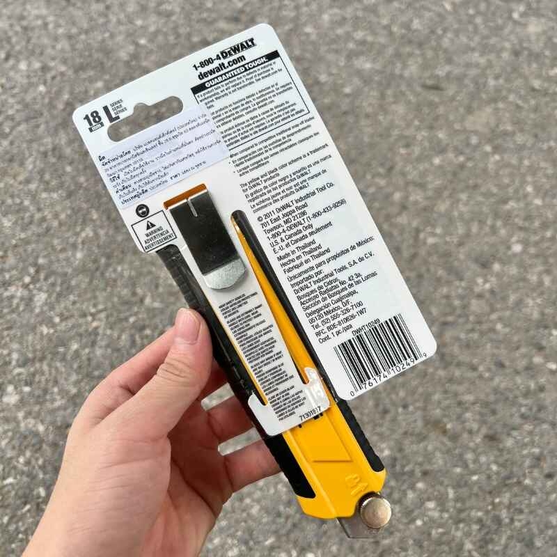 Dao rọc 18m Dewalt DWHT10249-30