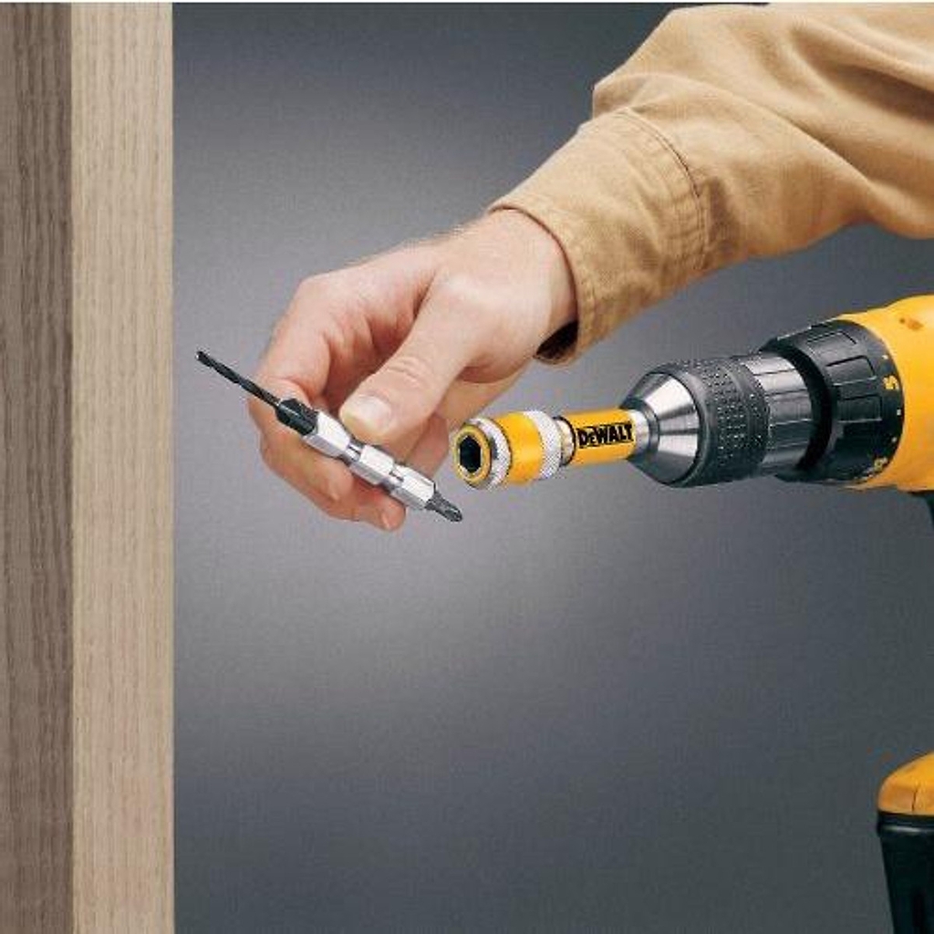 Bộ mũi khoan và đầu hít năm châm 12 món DeWalt DW2735P