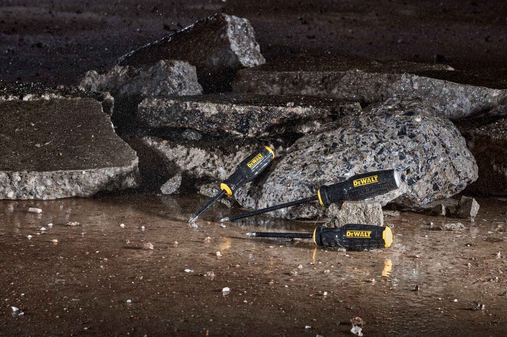 Tua vít Dewalt DWHT65104