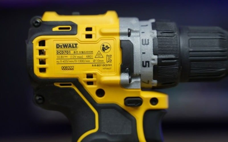 Máy khoan pin 12V/BL Dewalt DCD701N-KR
