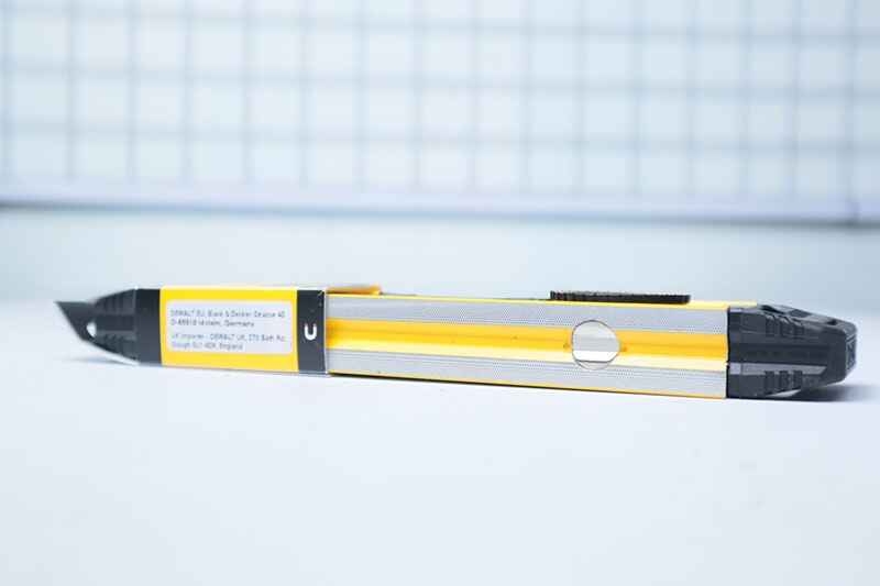 Thước thủy 25cm Dewalt DWHT43003