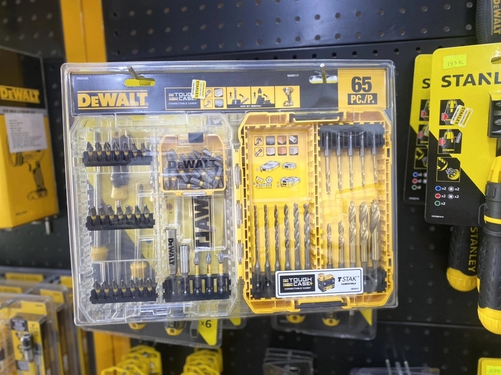Bộ mũi bắn vít, mũi khoan đa năng Dewalt DWACS65