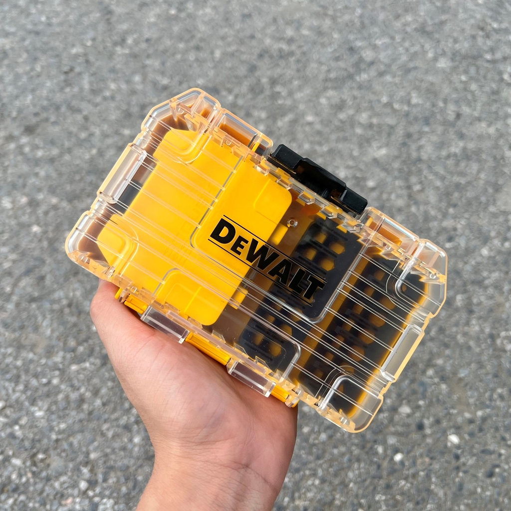 Hộp dụng cụ (nhựa) đựng vít Dewalt DT70801-QZ