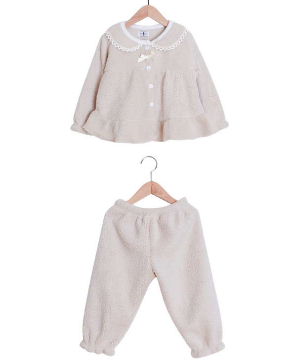 Bộ đồ bé gái 083102