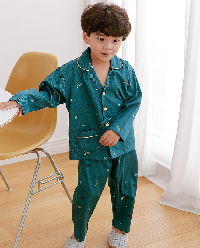 Bộ đồ bé trai 083110