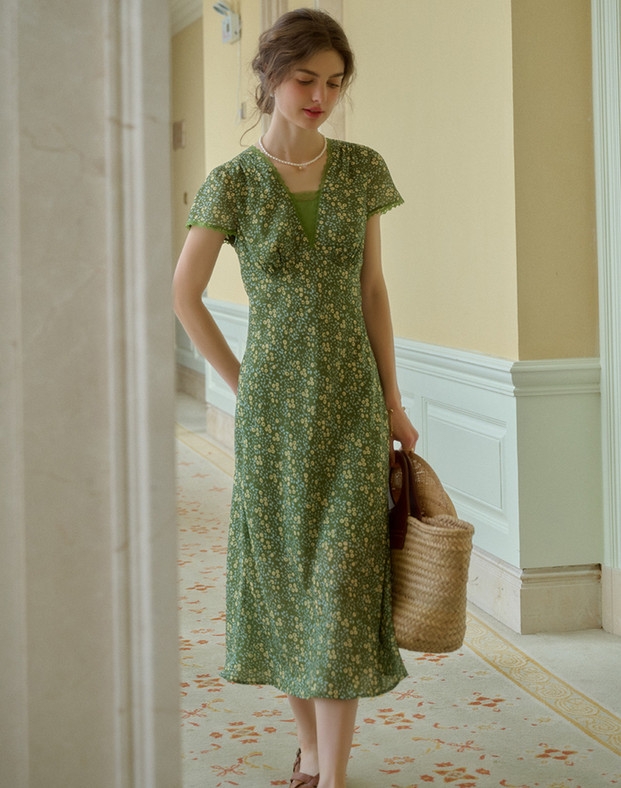 Váy thời trang Hàn Quốc 042522