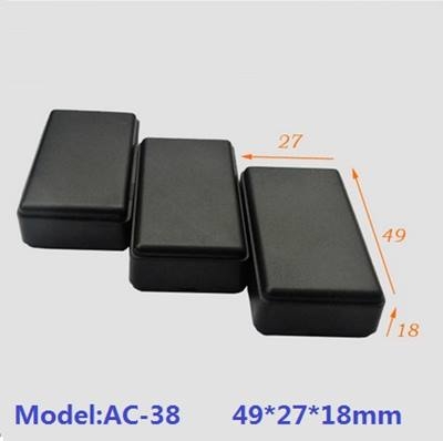 Hộp Nhựa KW-38 Màu Đen