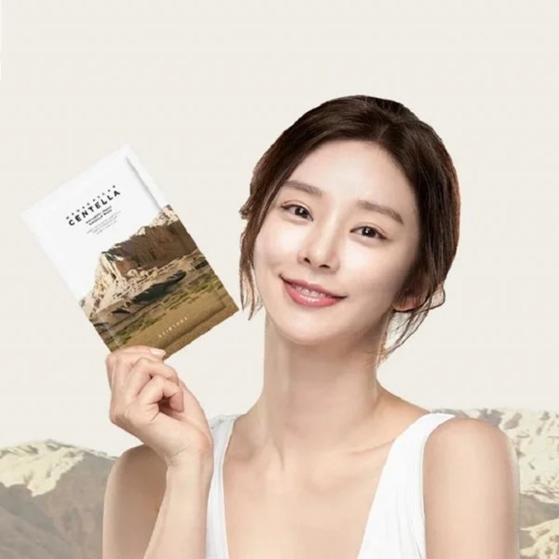 Mặt Nạ Làm Dịu, Phục Hồi, Trị Mụn Chiết Xuất Rau Má Skin1004 Madagascar Centella Watergel Sheet Ampoule Mask 25ml