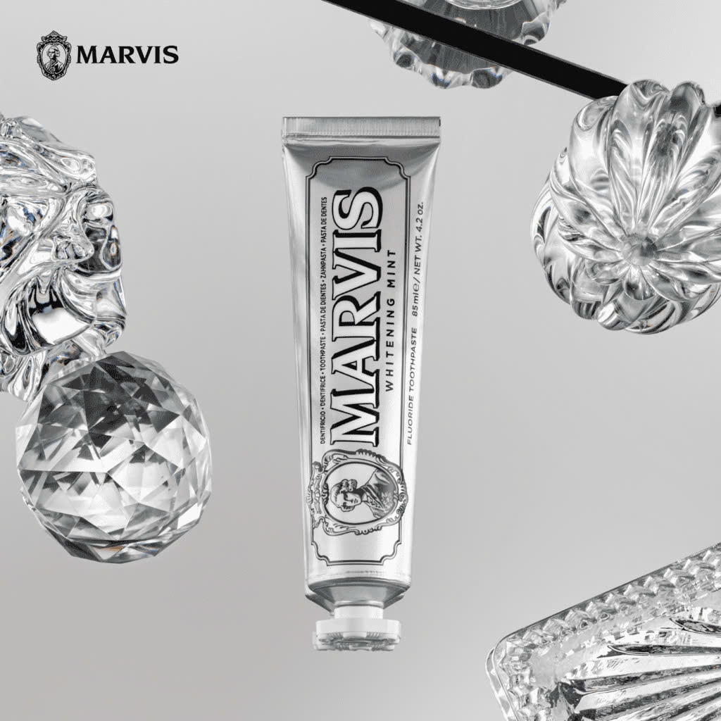 Kem Đánh Răng Trắng Răng Cao Cấp Marvis Whitening Mint 85ml