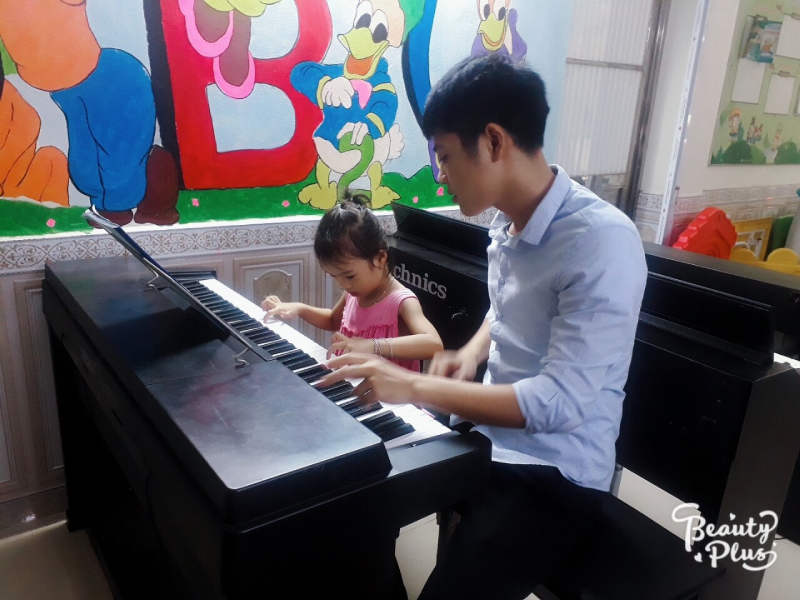 Kinh Nghiệm Tìm Giáo Viên Dạy Piano Cho Con. Tâm Thư Gửi Tới Phụ Huynh!