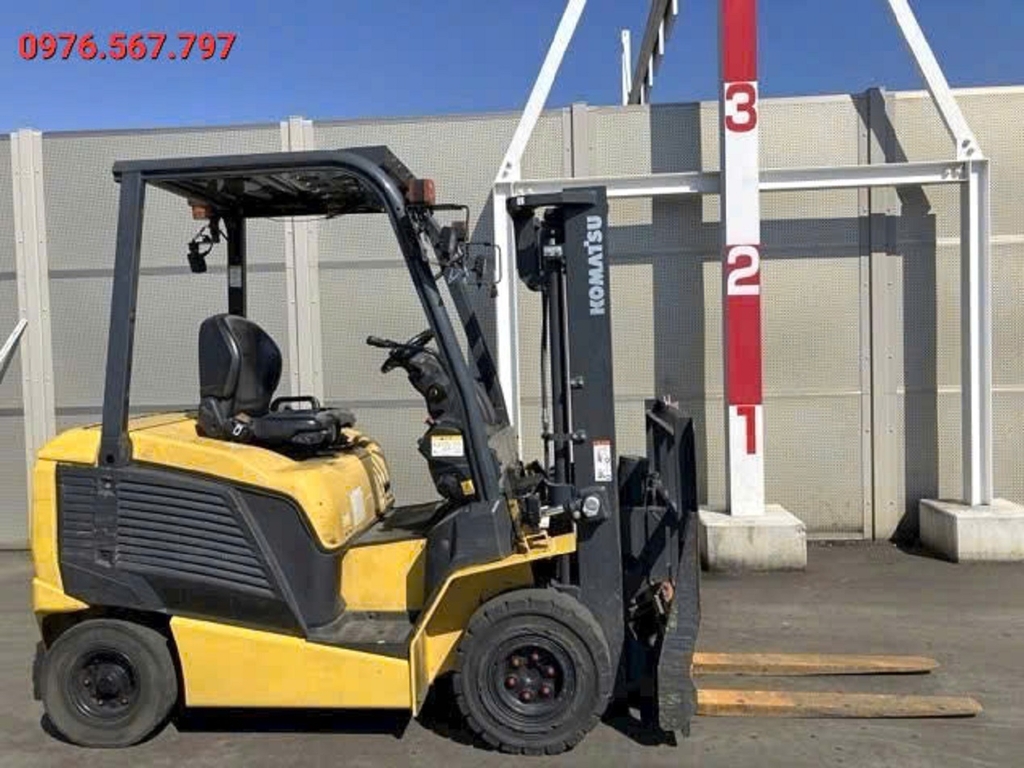 xe nâng điện 2,5 tấn komatsu fe25-2