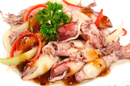 Mực hấp bia