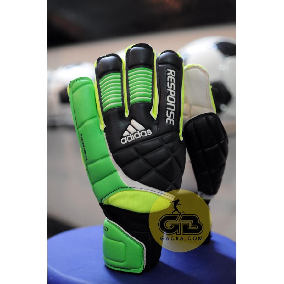 GĂNG THỦ MÔN ADIDAS RESPONSE