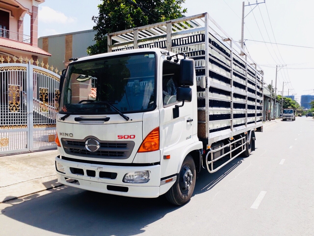 Xe Tải Hino 6 Tấn Chở Gia Cầm - FC9JLTC