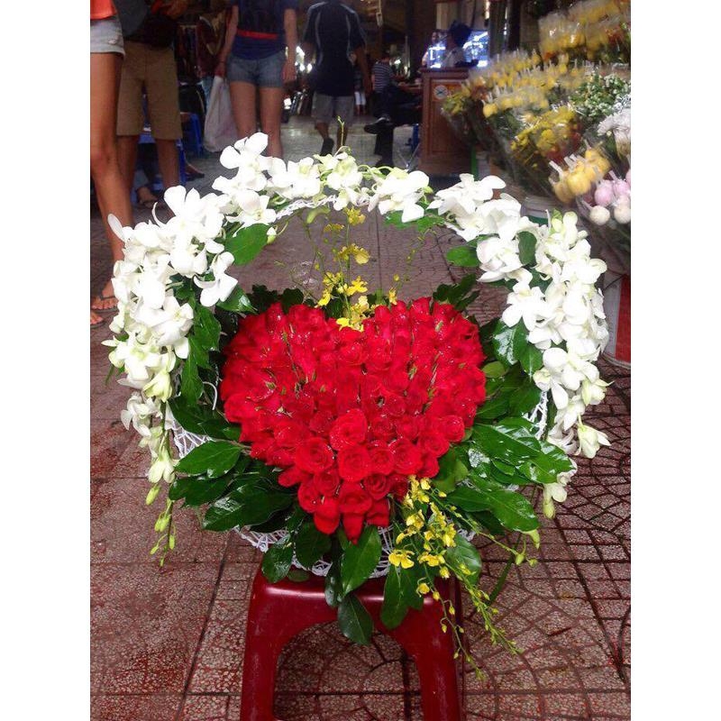 Lẵng hoa chúc mừng DHCM79