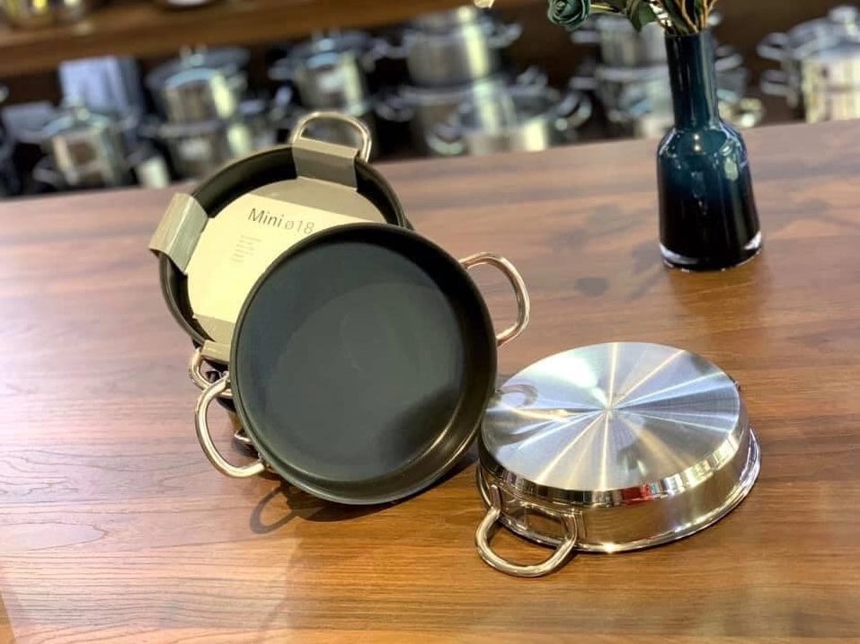 Chảo Mini WMF chống dinh 18cm 2 quai