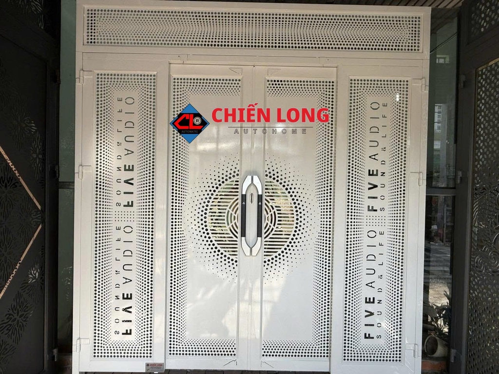 Cửa CNC trượt quay 4 cánh thiết kế độc đáo điệu nhạc Sóng Âm - Biến mặt tiền thành không gian nghệ thuật