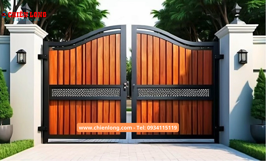 Mẫu Cổng sắt 2 cánh kiểu Vòm Cong thiết kế độ đáo cho Biệt thự sân vường BT-SV05
