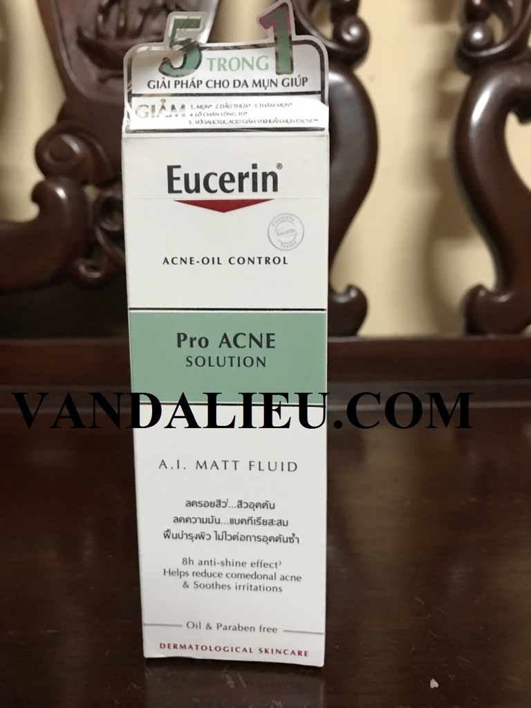 KEM DƯỠNG GIÚP GIẢM DẦU VÀ MỤN EUCERIN ACNE - OILCONTROL  PRO ACNE SOLUTION A.I MATT FLUID 50ML
