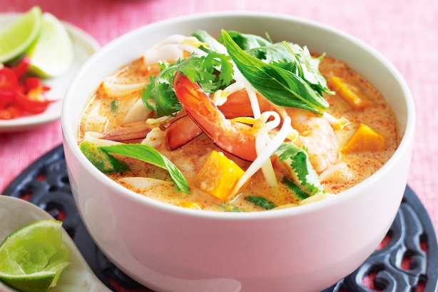 Nấu món súp tôm Laksa hương vị Australia bằng bếp từ Munchen