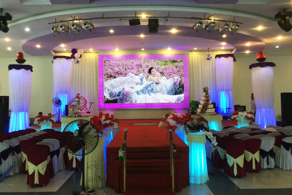 Nhà Hàng Bảo Trâm - Cam Ranh