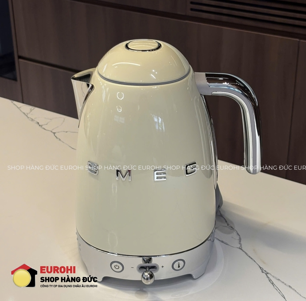 Ấm siêu tốc Smeg KLF04CREU màu kem 1.7L (có chỉnh nhiệt độ)