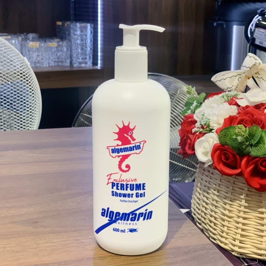 Sữa tắm cá ngựa có vòi 600ml