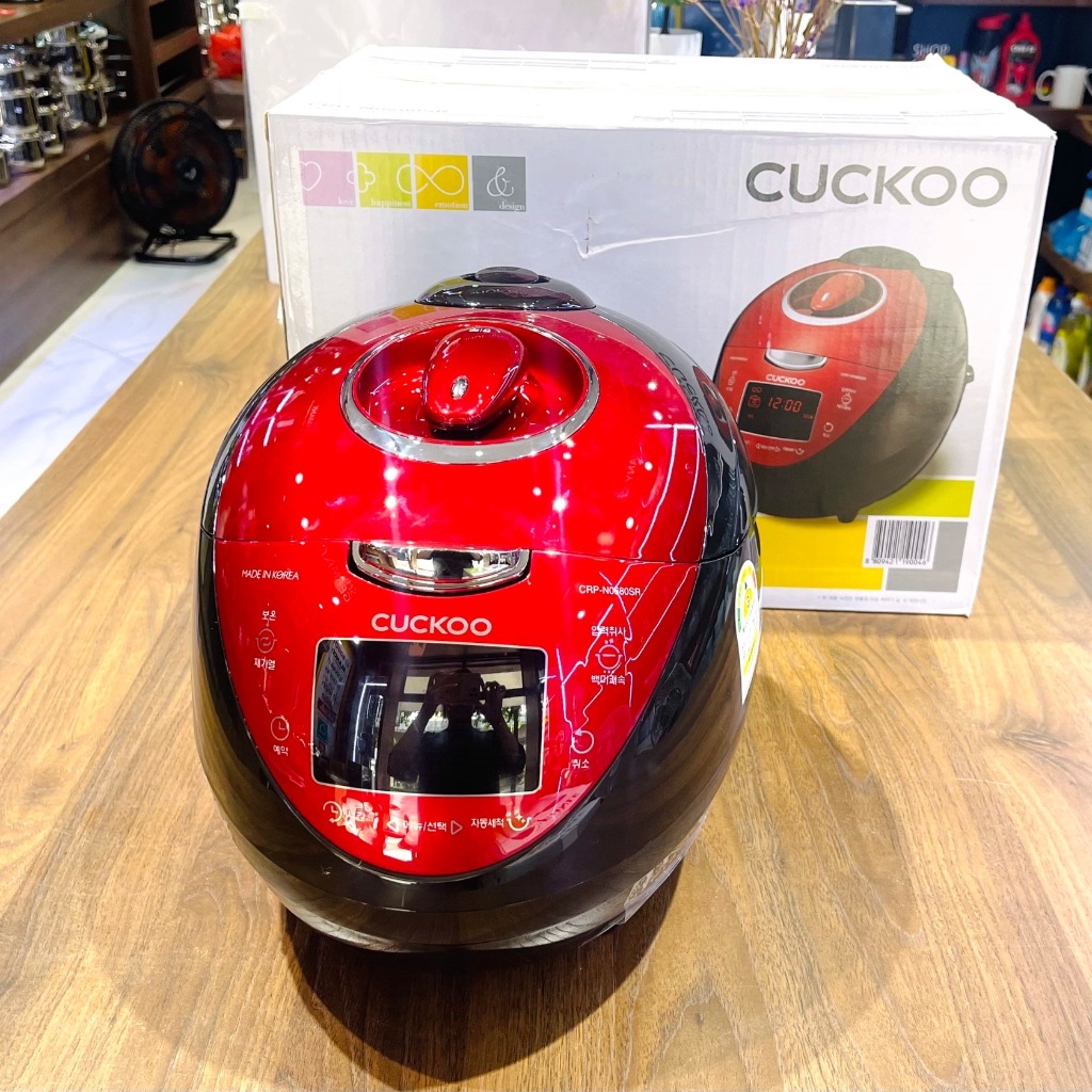 Nồi cơm áp suất điện tử Cuckoo CRP-N0680SR 1,08L