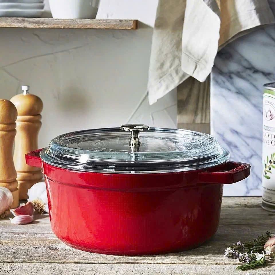 Nồi gang Staub nắp kính  24cm 3.7L màu đỏ (114182406)
