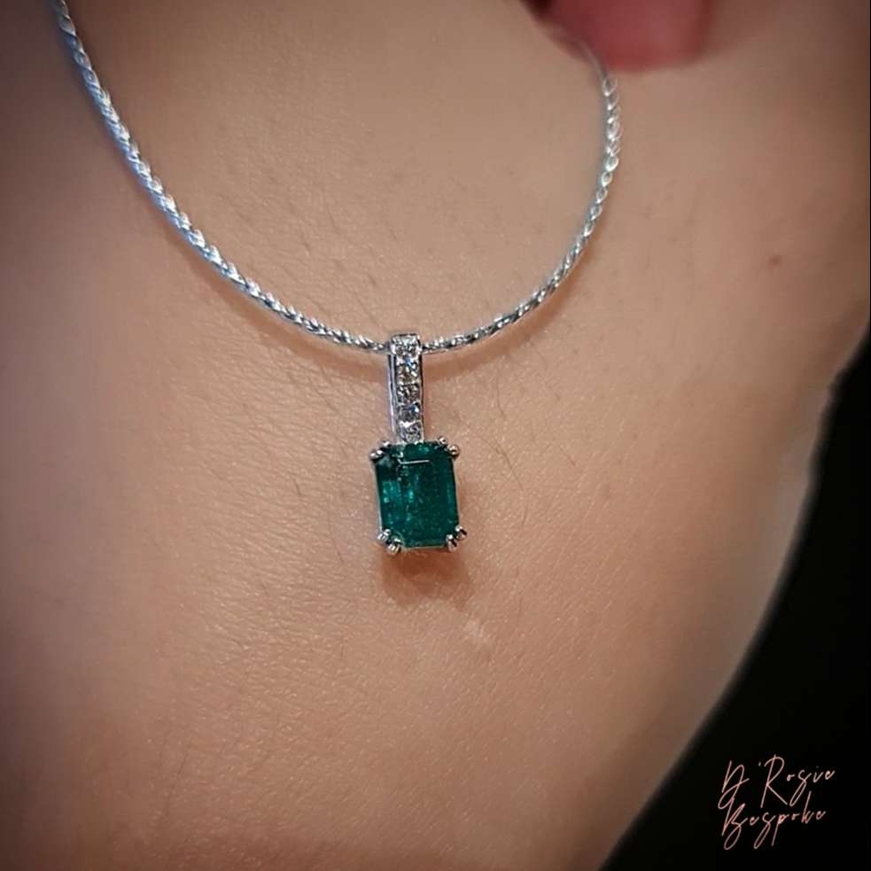 MẶT DÂY CHUYỀN LỤC BẢO - VÀNG TRẮNG 18K ĐÍNH KIM CƯƠNG