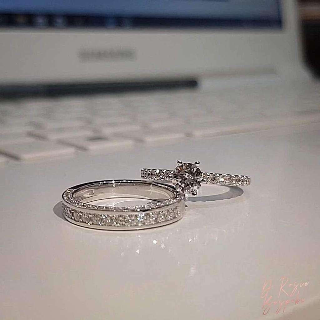 CẶP NHẪN RONALD & HILLARY VÀNG TRẮNG