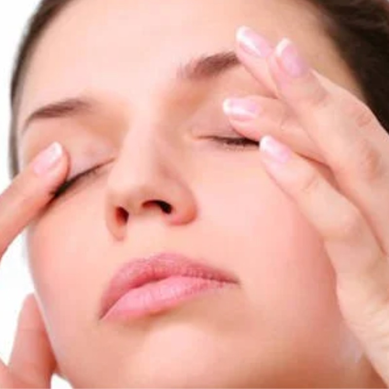 Các bước tự mát xa giảm đau đầu do căng thẳng