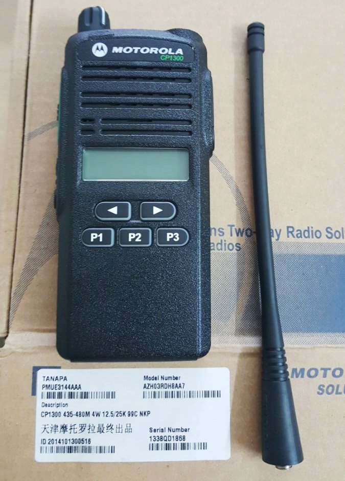 Máy bộ đàm cầm tay Motorola CP1300 UHF (Pin Lithium Ion)