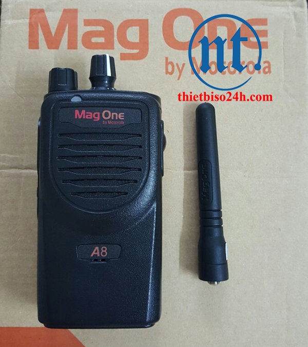 Máy bộ đàm cầm tay Motorola MagOne A8 VHF