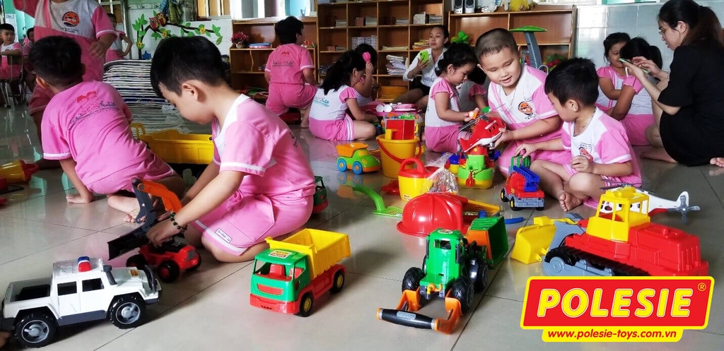 polesie tài trợ Trường Mầm Non Hoa Phượng - Đồng Nai