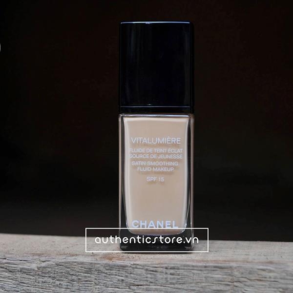 Kem nền Chanel Vitalumière Satin Smoothing Fluid Makeup