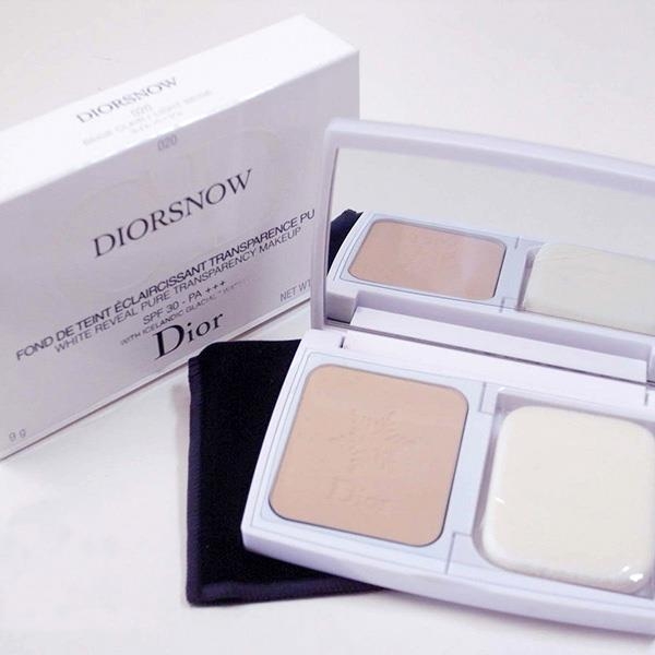 Phấn phủ Dior snow White Reveal Pure Transparency