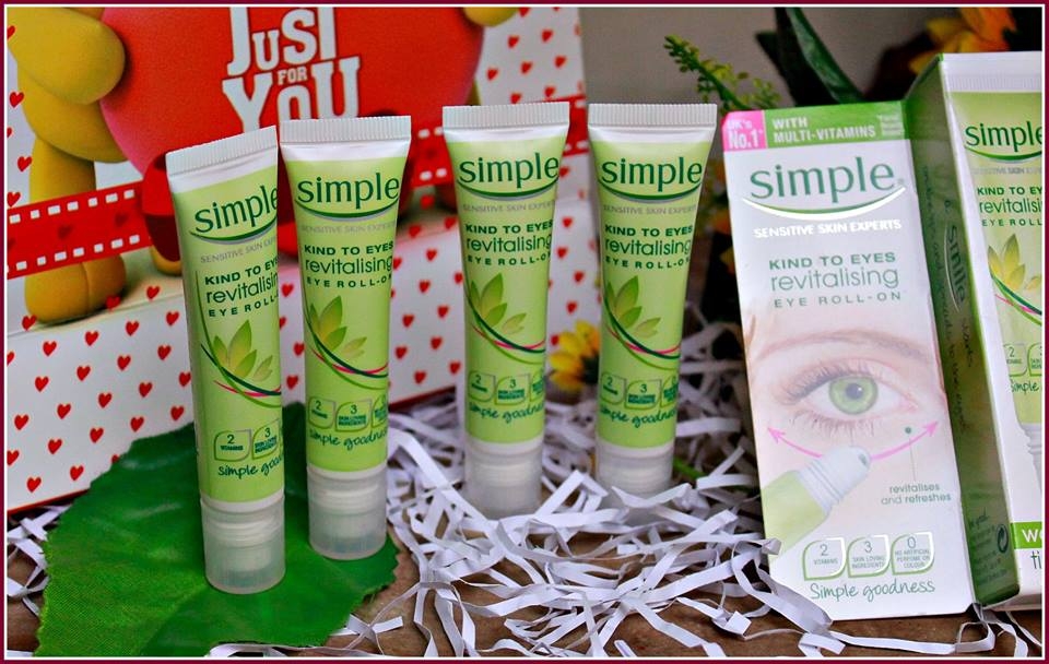 Lăn dưỡng mắt Simple Kind to Eyes Revitalizing