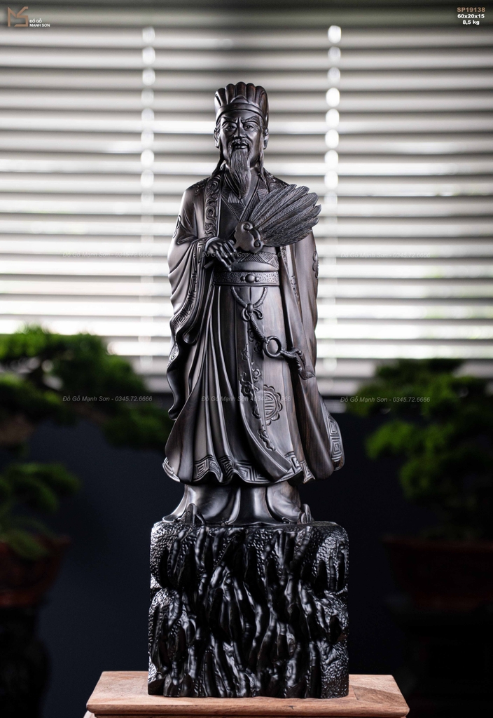 Tượng Khổng Minh mun