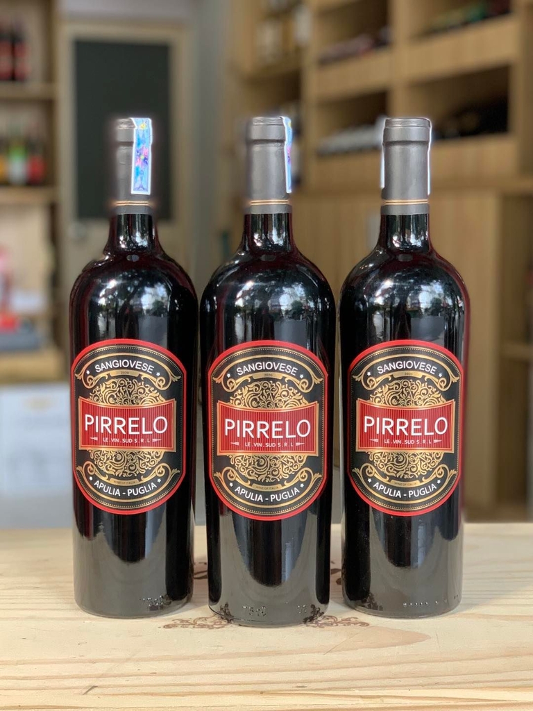 Rượu vang Pirrelo Puglia.