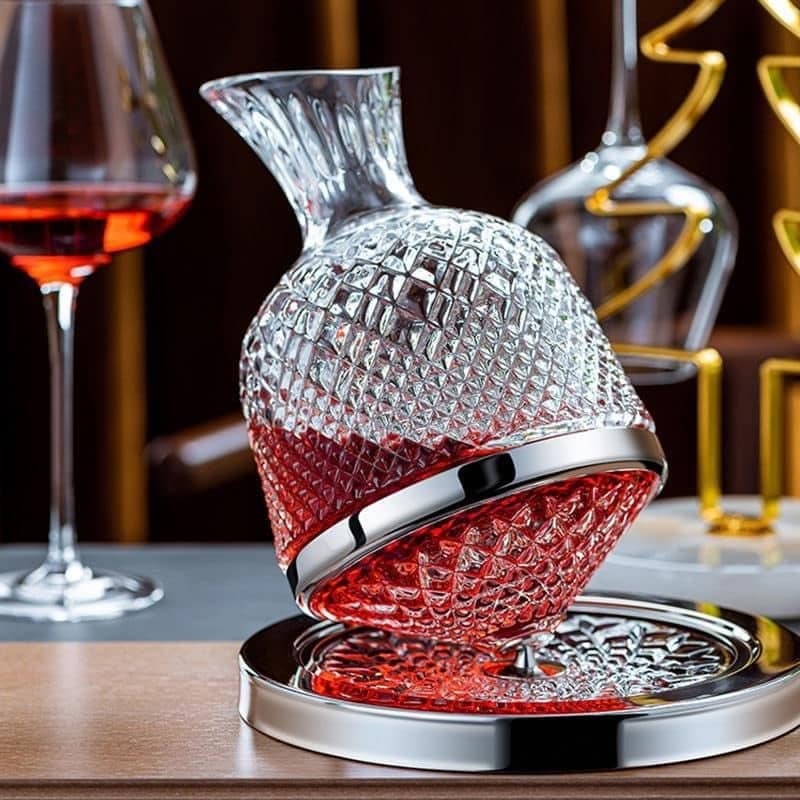 Decanter xoay - Bình chiết rượu vang sang xịn nhất hiện nay