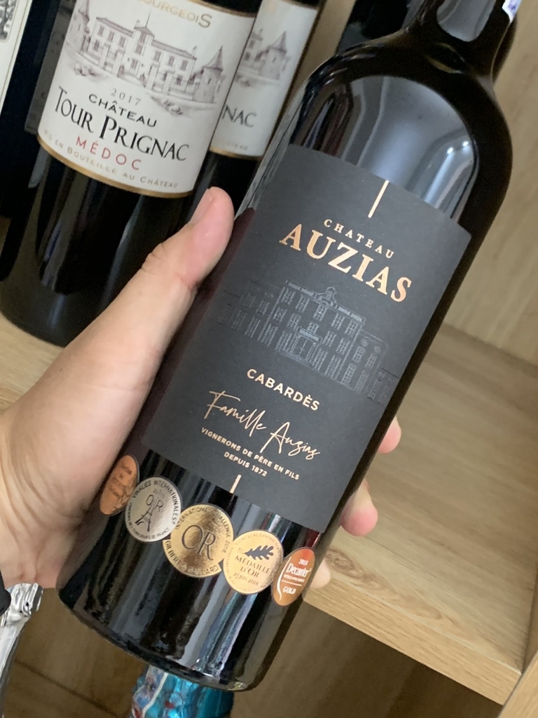 Rượu vang Chateau Auzias Cabardes 2017.