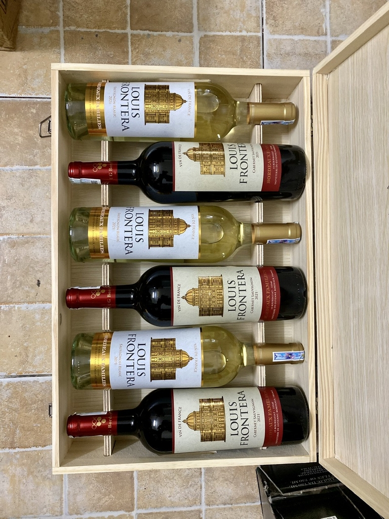 Rượu vang Louis Frontera Bordeaux Families.