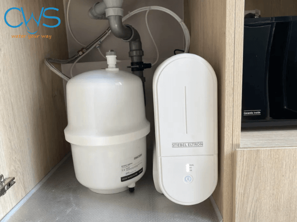HÌnh ảnh lắp đặt máy lọc nước Stiebel Eltron SNOW tại nhà khách
