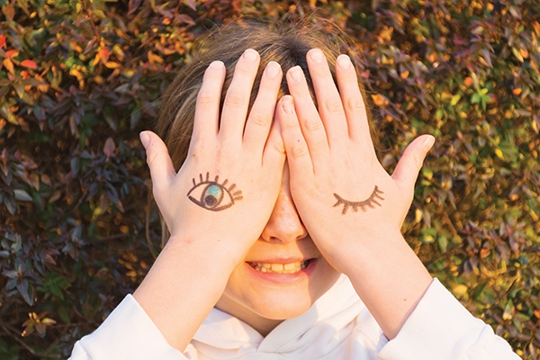 Bảo vệ đôi mắt trẻ bằng các biện pháp Đông y
