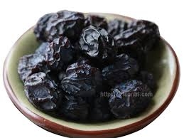 Chế biến vị thuốc Ô mai