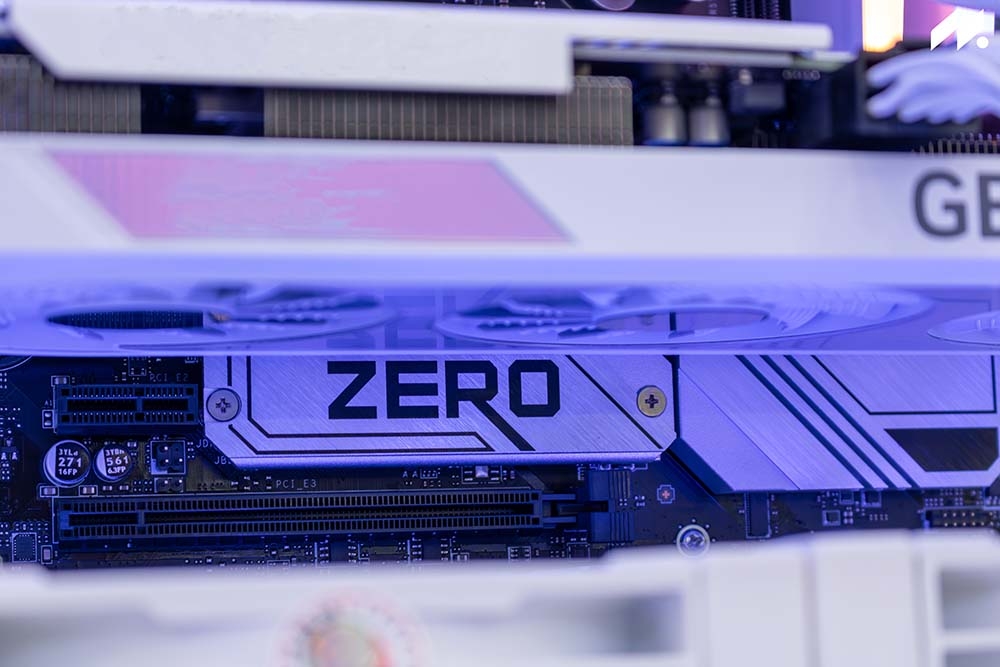 PC Gaming MSI PROJECT ZERO 5F (i5-14400F, RTX 4070 12G, Ram 32GB DDR5, SSD 500G, 850W)