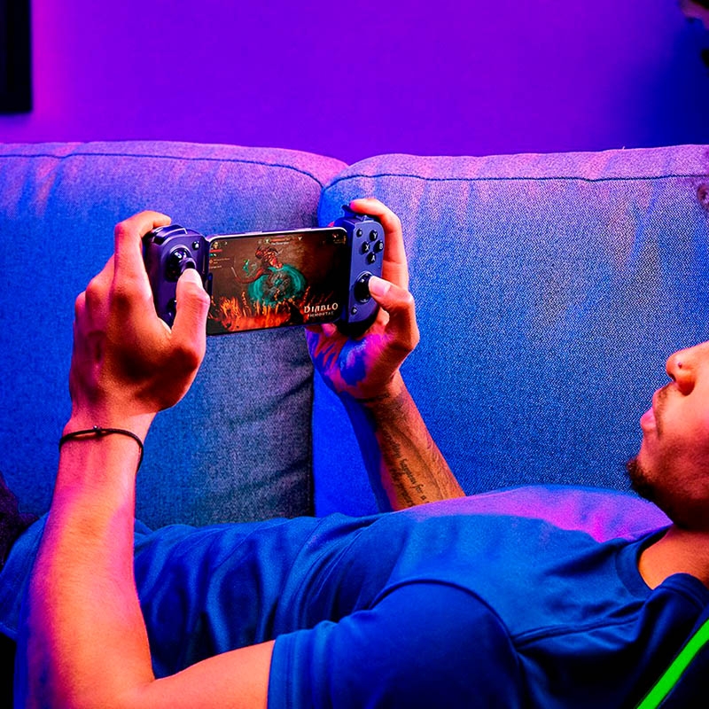 Tay cầm điện thoại Razer Kishi V3 USB-C Gaming Controller for iPhone and Android